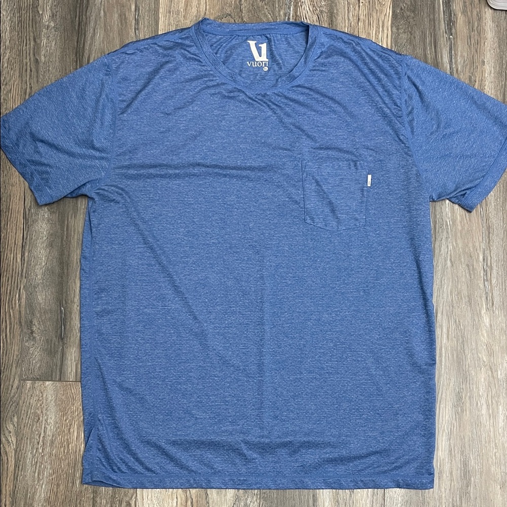 Vuori Tradewind Performance Tee Men’s Size XL